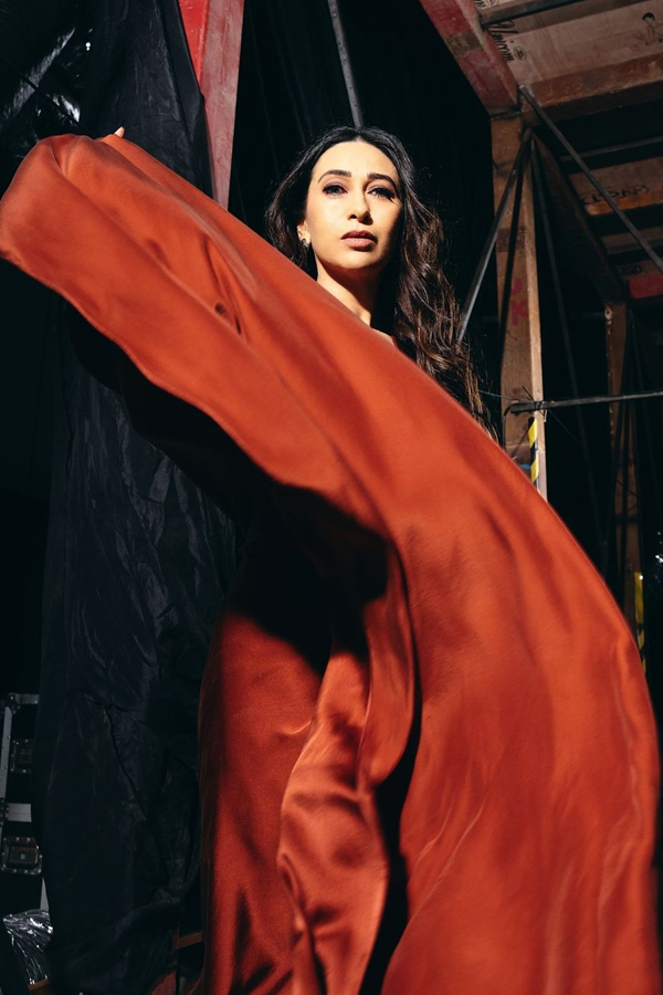 Karisma-Kapoor-8.jpg 9