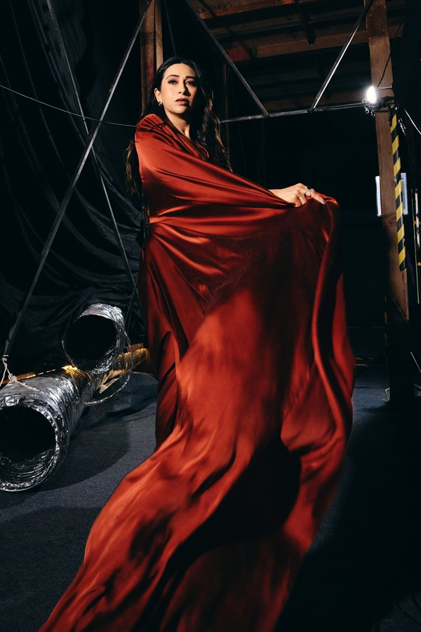 Karisma-Kapoor-9.jpg 10
