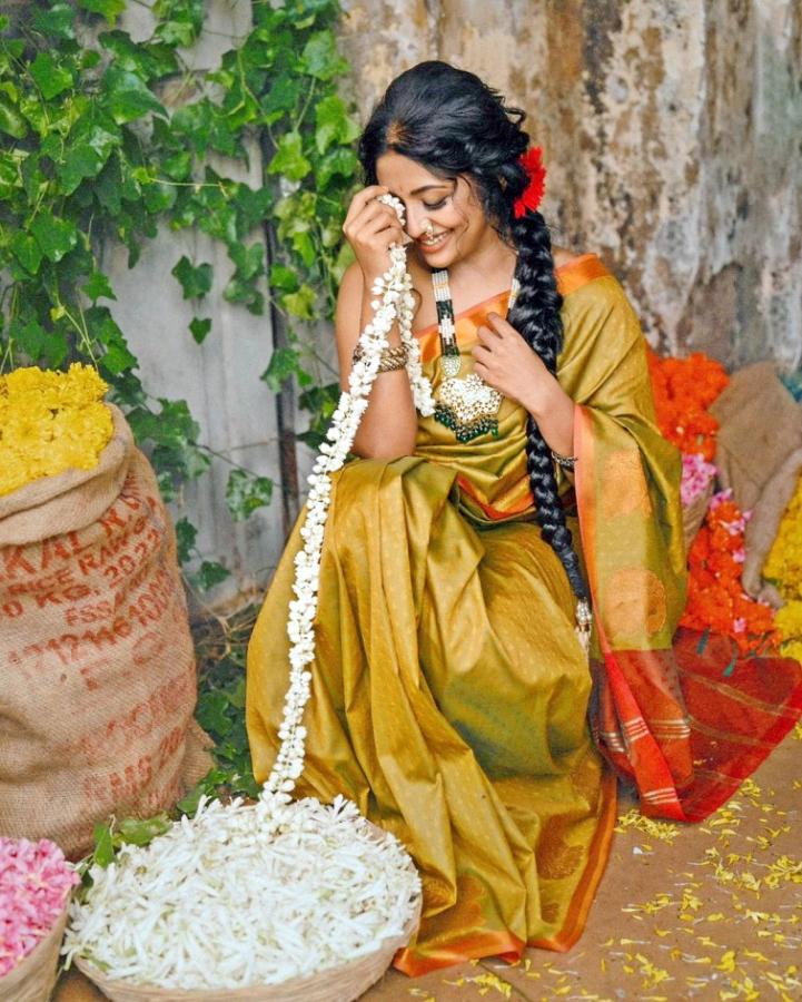 NavyaNair-09.jpg 9