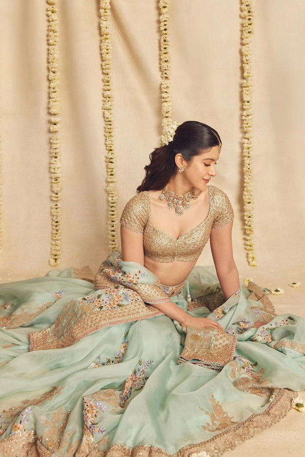 Shanaya-Kapoor-5.jpg 6