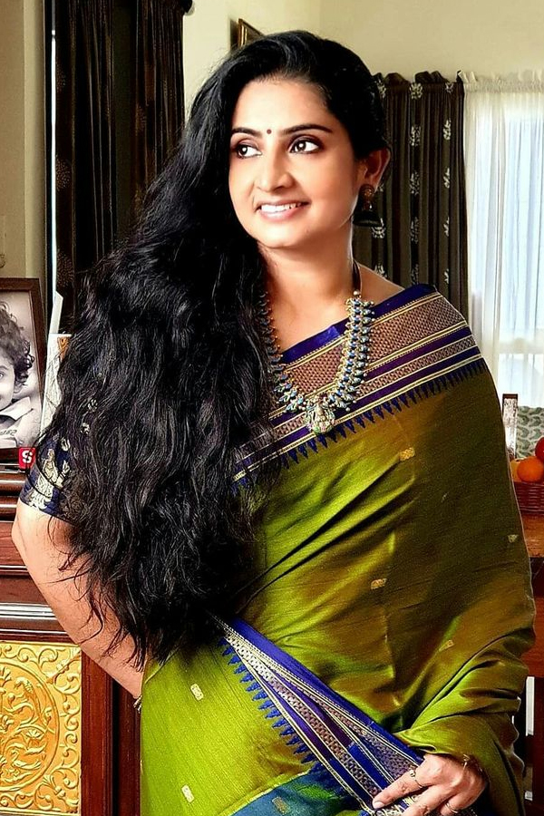 Sujitha-Dhanush-18.jpg 19