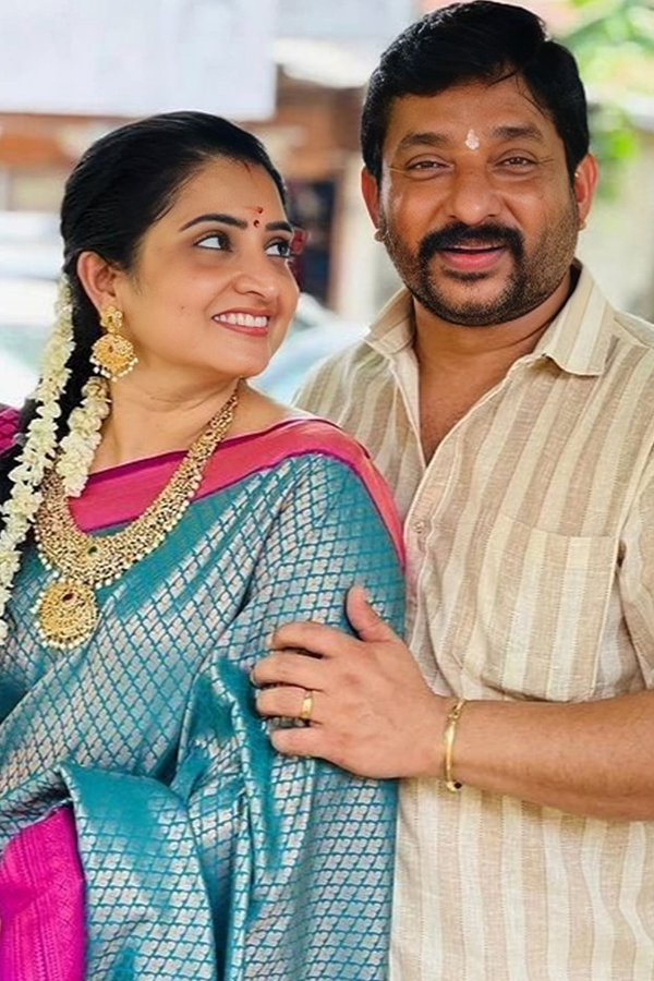 Sujitha-Dhanush-22.jpg 23