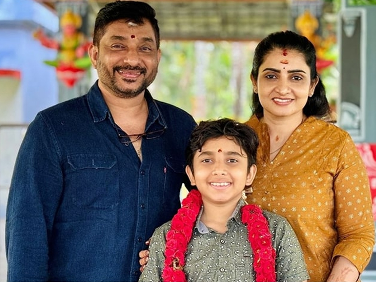 Sujitha-Dhanush-25.jpg 26
