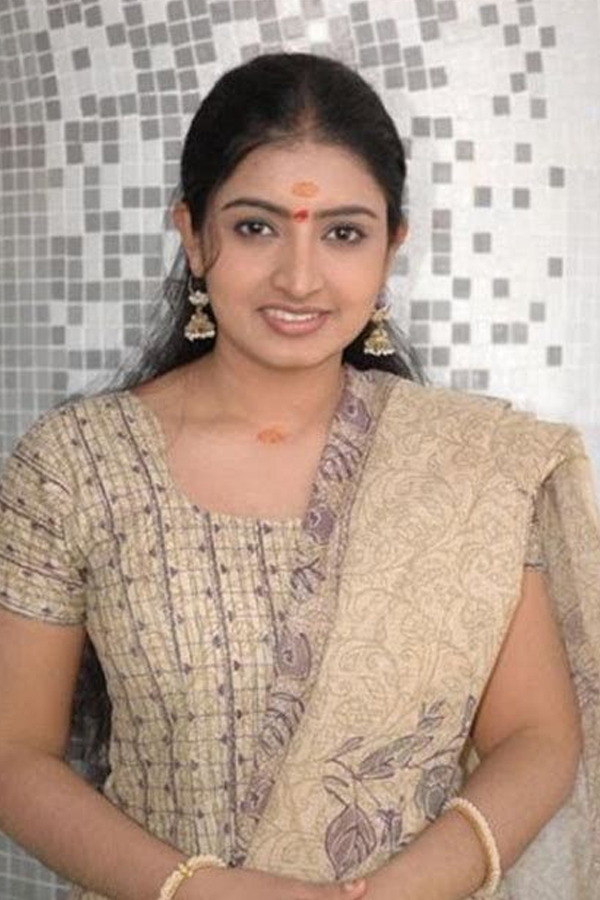Sujitha-Dhanush-7.jpg 8