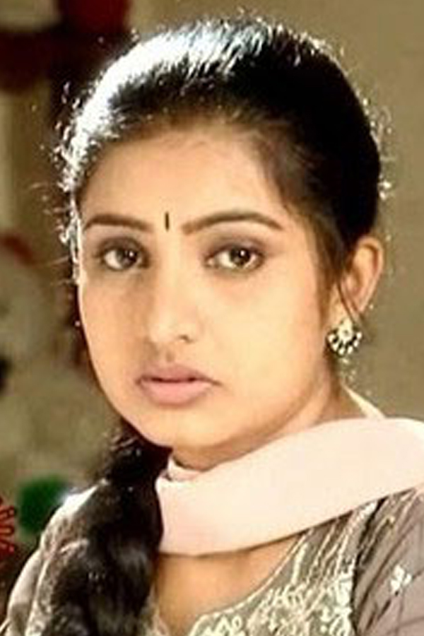 Sujitha-Dhanush-8.jpg 9