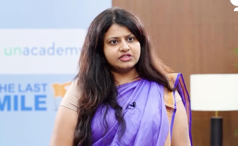 pooja-khedkar-iSSUE.jpg