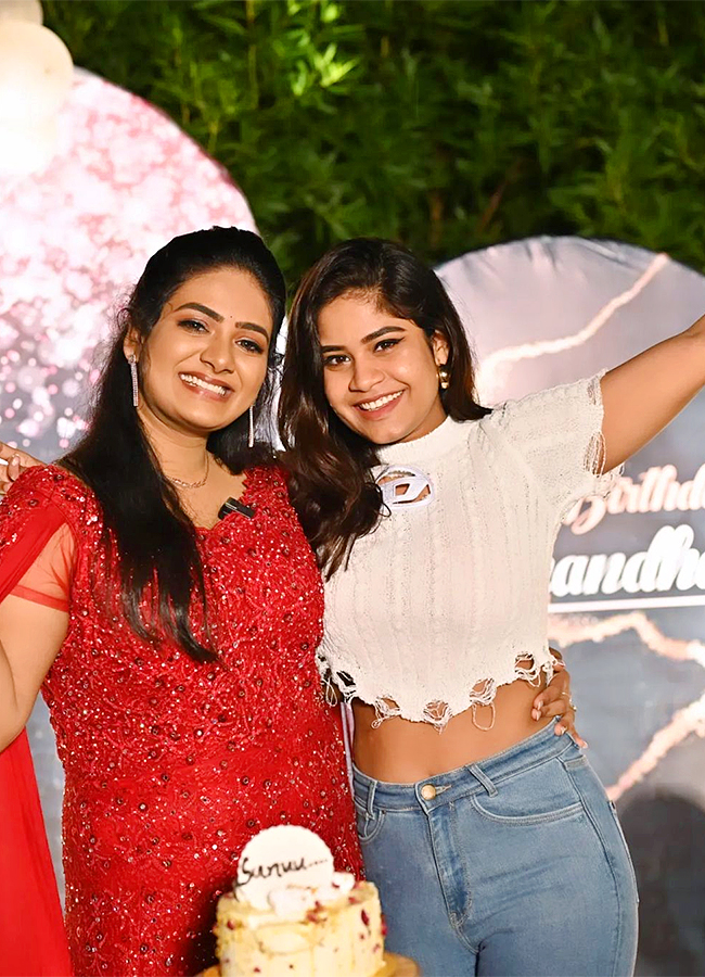 tv_20actress_20sunanda_20mala_20setti_20birthday_20celebration_20photos_8.jpg 8