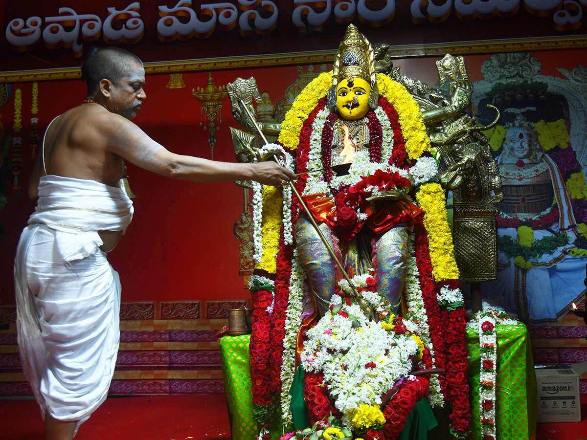 Ashadha_20Mahotsavam_20in_20indrakeeladri_20temple_15.jpg 15