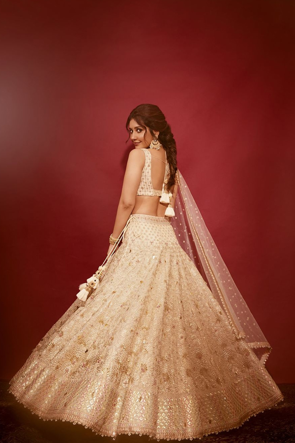 Raashii-Khanna-7.jpg 8
