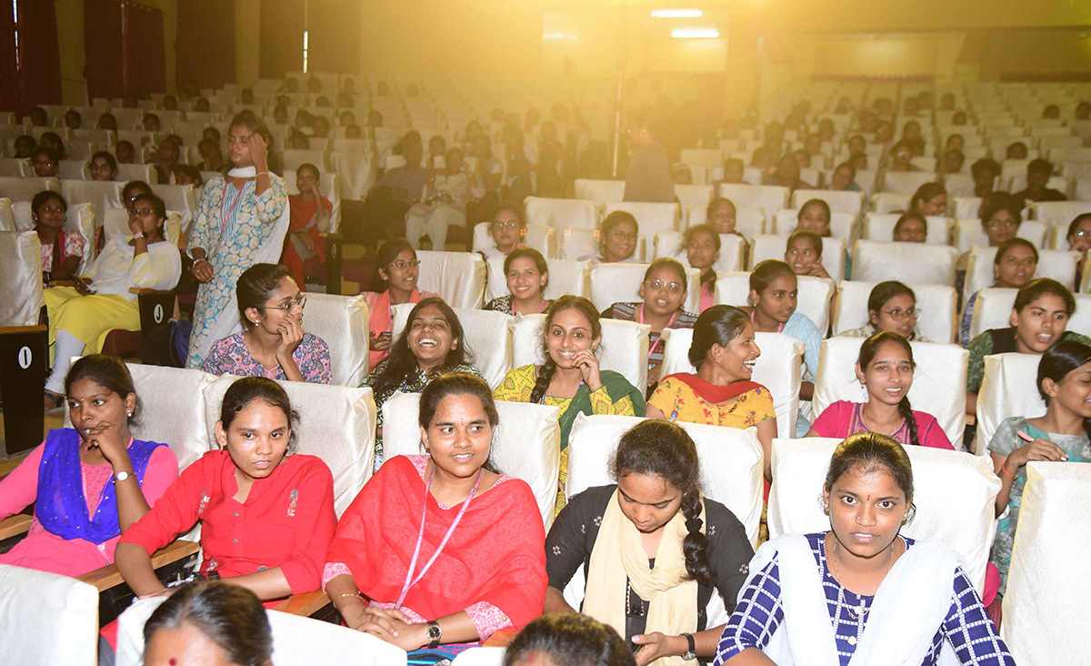 Tirupati_20padmavathi_20college_20students_20photos_13.jpg 13