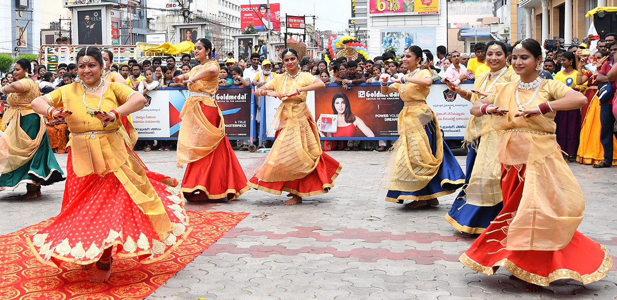 Vijayawada_20_20Sri_20Jagannath_20Ratha_20Yatra_20Photos_11.jpg 11