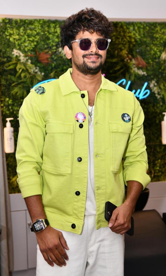 TBC-Luxury-Saloon-Launch-By-Tollywood-Celebreties-Photos-11.jpeg 10