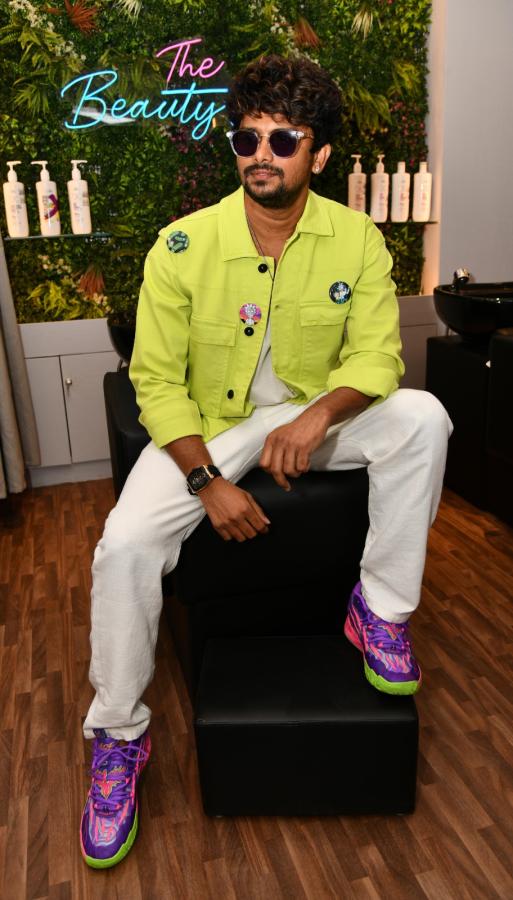 TBC-Luxury-Saloon-Launch-By-Tollywood-Celebreties-Photos-13.jpeg 12