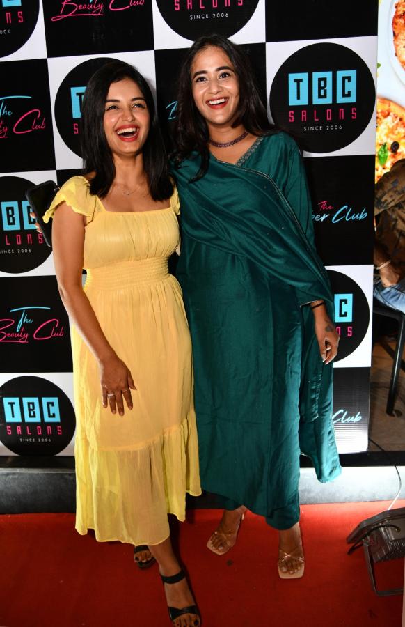 TBC-Luxury-Saloon-Launch-By-Tollywood-Celebreties-Photos-22.jpeg 21