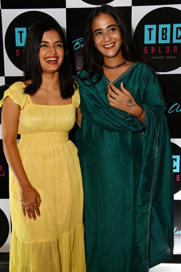 TBC-Luxury-Saloon-Launch-By-Tollywood-Celebreties-Photos-23.jpeg 22