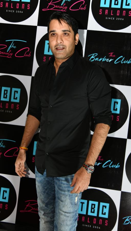 TBC-Luxury-Saloon-Launch-By-Tollywood-Celebreties-Photos-31.jpeg 30