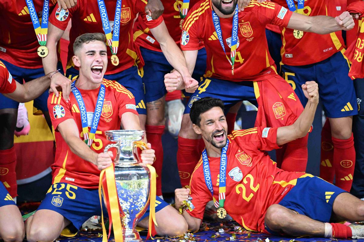 Euro-Champion-Spain-06.jpg 6