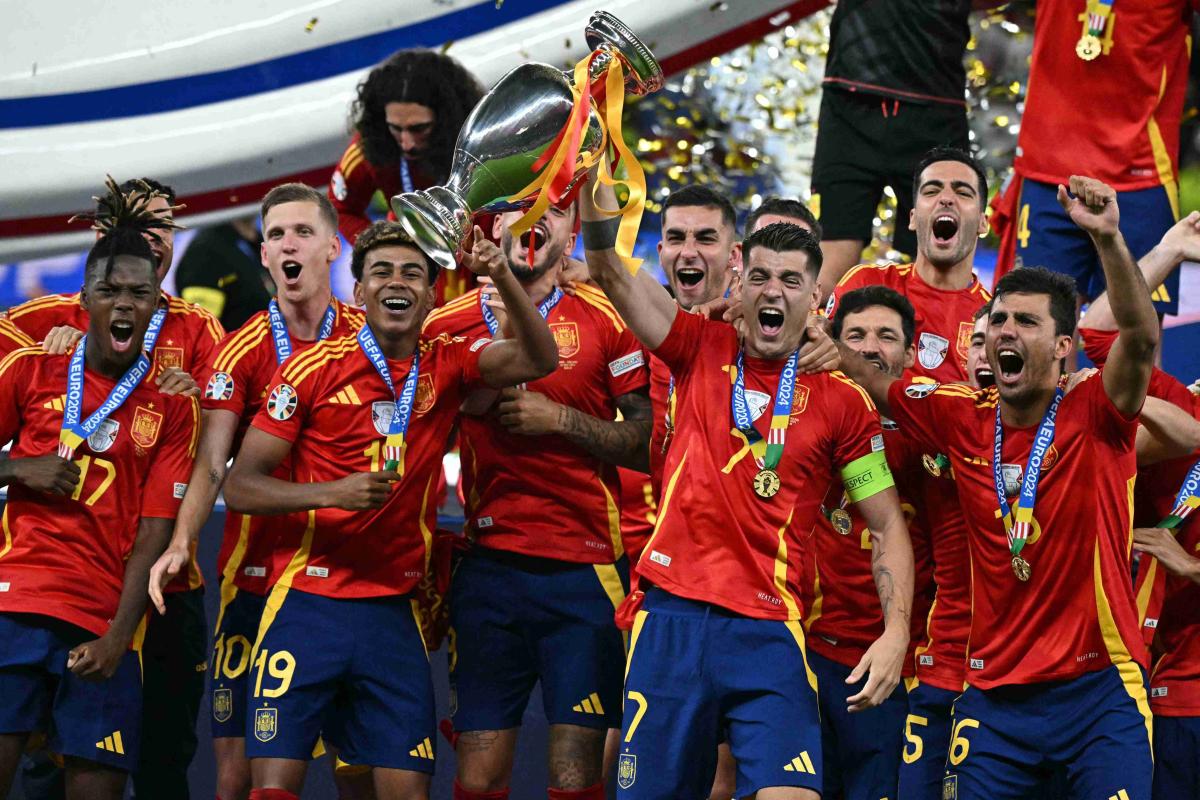 Euro-Champion-Spain-11.jpg 10