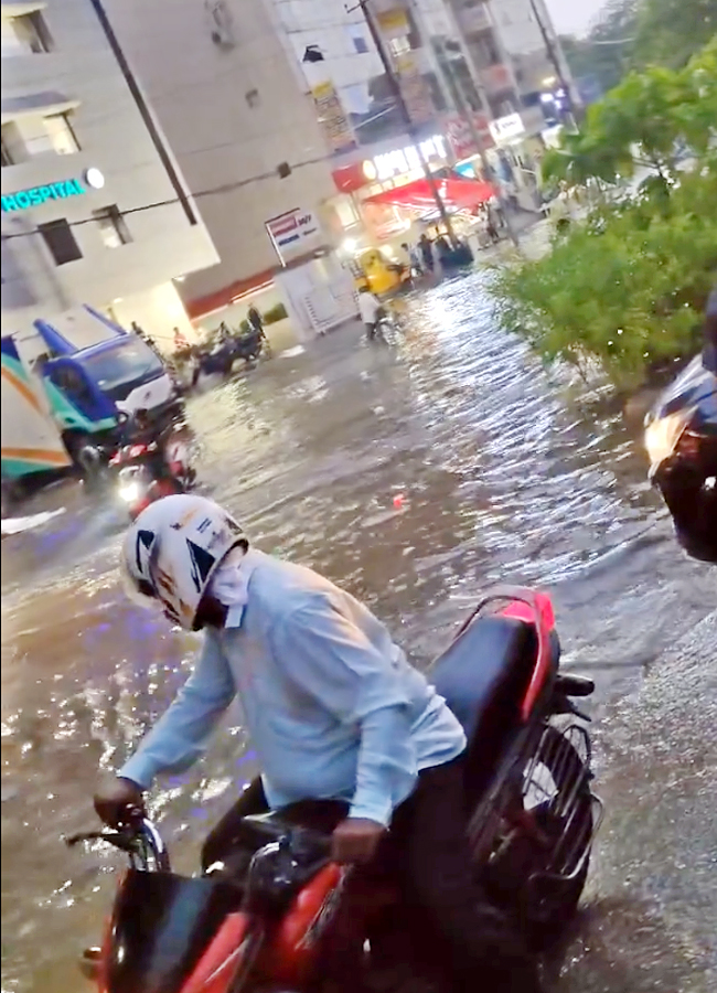 HYD-RAINS-04.jpg 2