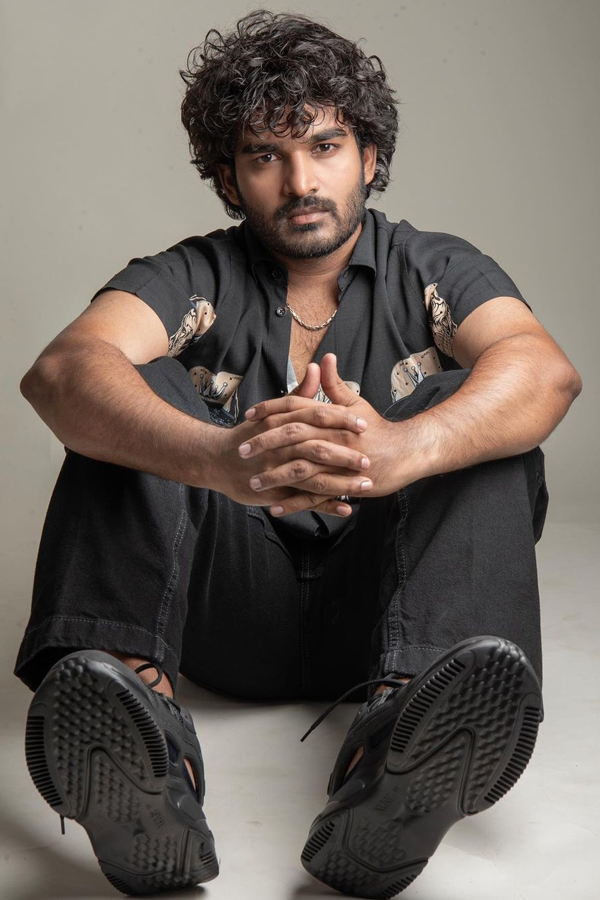 Kiran-Abbavaram-7_0.jpg 8