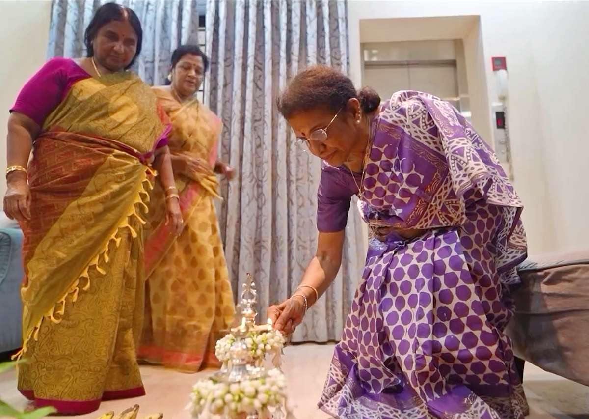 Sivakarthikeyan_20And_20Aarthy_20Name_20Their_20Baby_20Boy_20Pavan_16.jpg 16