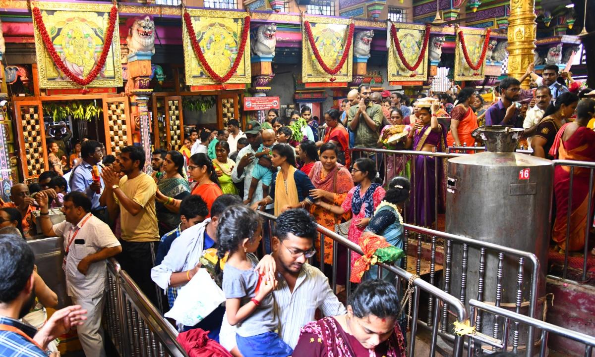 TelanganaBonalu-Durgamma-Vijayawada-08.jpeg 8