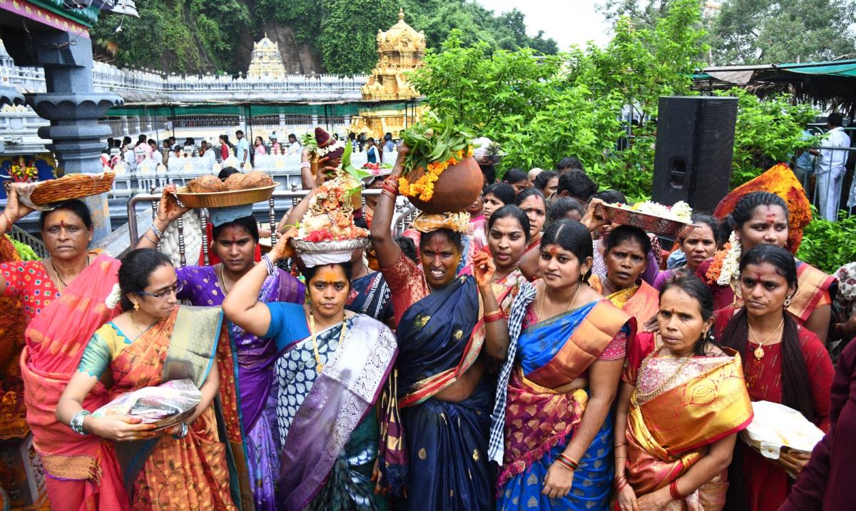 TelanganaBonalu-Durgamma-Vijayawada-18.jpeg 18