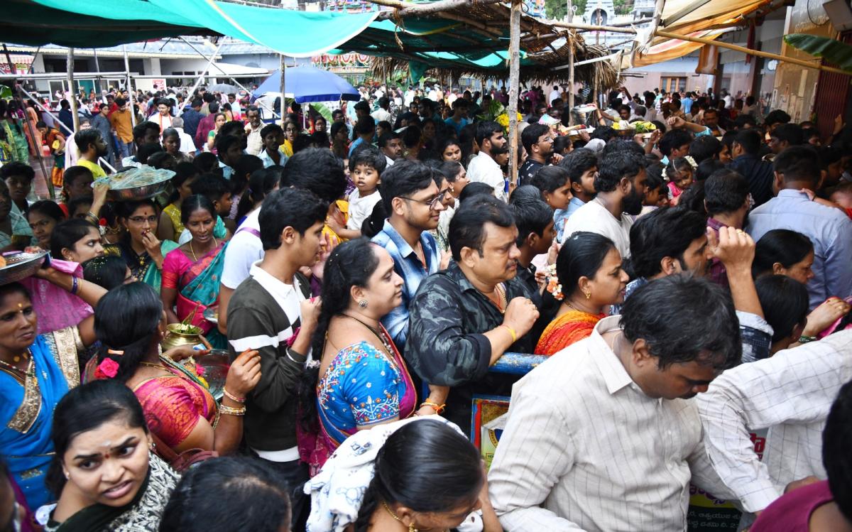 TelanganaBonalu-Durgamma-Vijayawada-32.jpeg 32