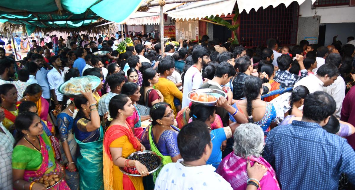 TelanganaBonalu-Durgamma-Vijayawada-33.jpeg 33