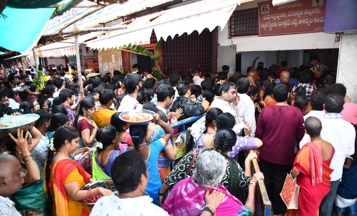 TelanganaBonalu-Durgamma-Vijayawada-34.jpeg 34