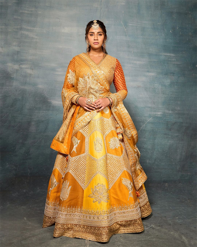 jasprit_20bumrah_20and_20sanjana_20ganesan_20anant_20ambani_20wedding__20_2813_29.jpg 14