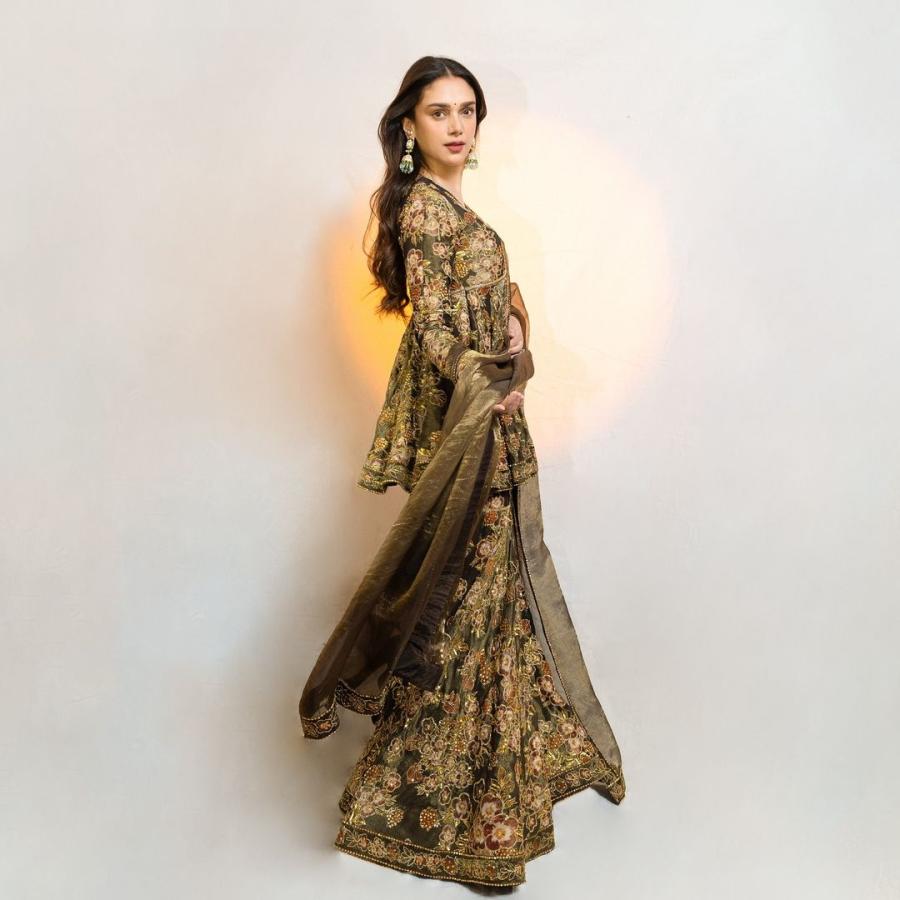 AditiRaoHydari-07.jpg 7