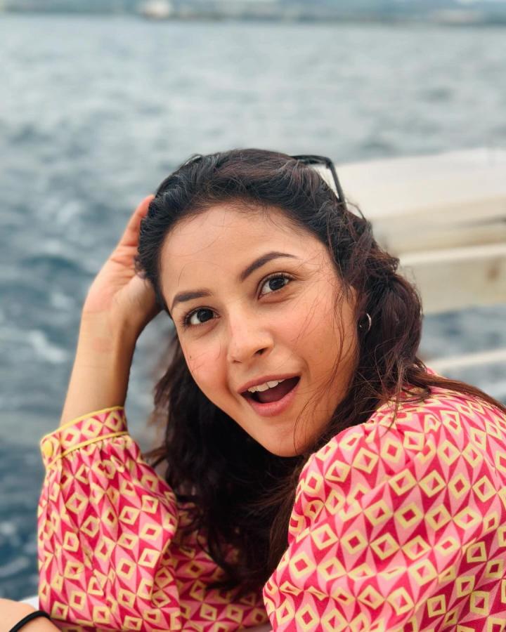 ShehnaazGill-04.jpg 4
