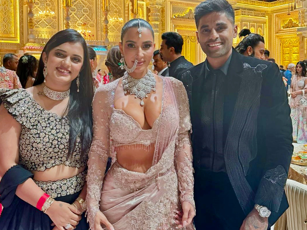 Suryakumar_20Yadav_20And_20His_20Wife_20Are_20Melting_20Hearts_20With_20Their_20Adorableness_20Photos_20_2813_29.jpg 14