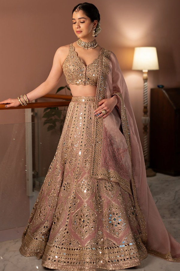 Sachin-Tendulkar_Sara-Tendulkar-10.jpg 11