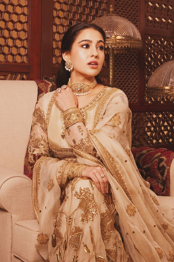 Sara-Ali-Khan_Ibrahim-Ali-Khan-6.jpg 7