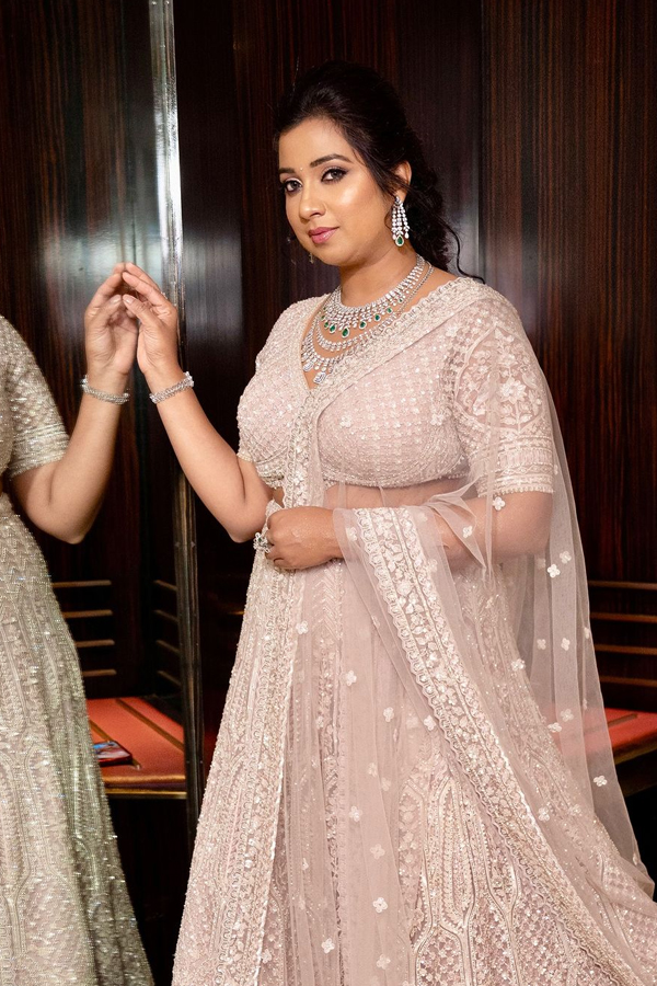 Shreya-Ghoshal-14.jpg 15