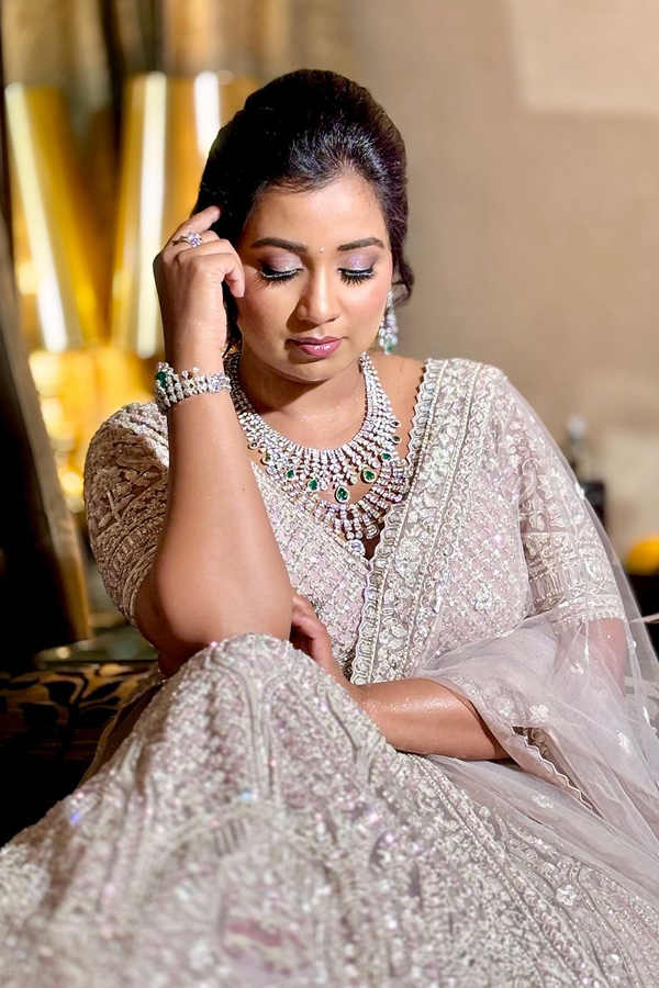 Shreya-Ghoshal-15.jpg 16