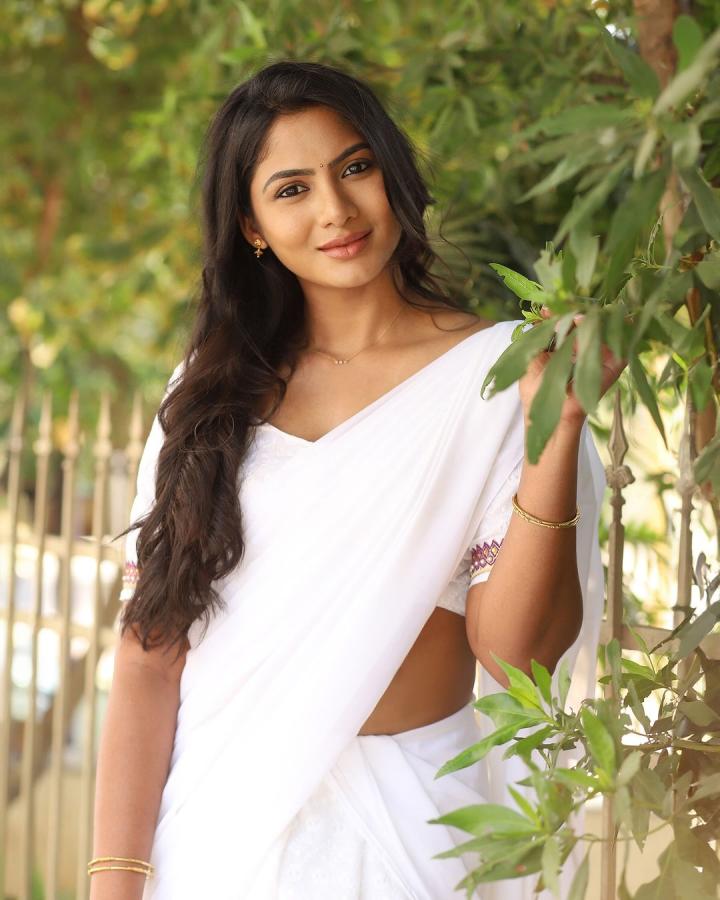 ShrutiReddy-09.jpg 9