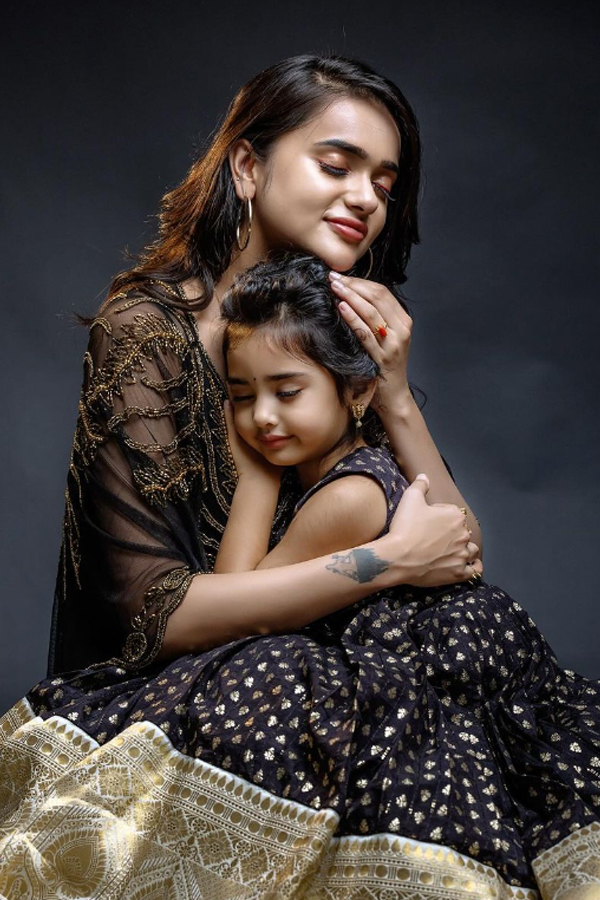 TV_20Actress_20Anjali_20daughter_20Chandamama_20birthday_20celebrations_20Photos_20_2814_29.jpg 15