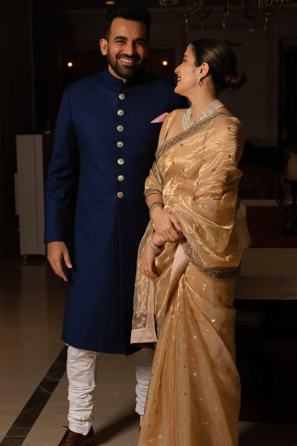 Zaheer-Khan_Sagarika-Ghatge-3.jpg 4