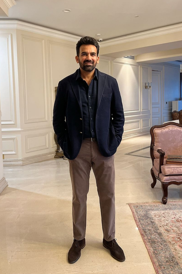 Zaheer-Khan_Sagarika-Ghatge-7.jpg 8