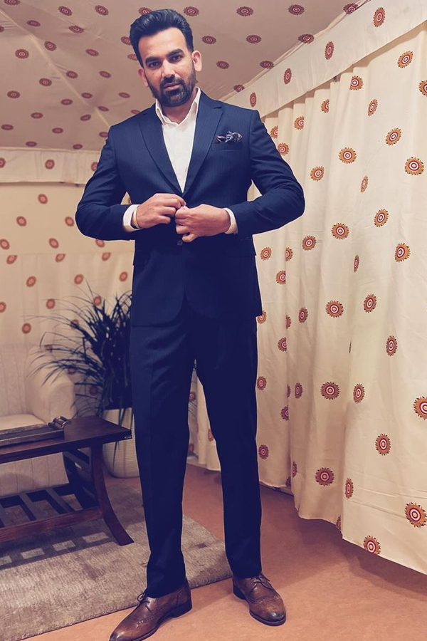 Zaheer-Khan_Sagarika-Ghatge-9.jpg 10