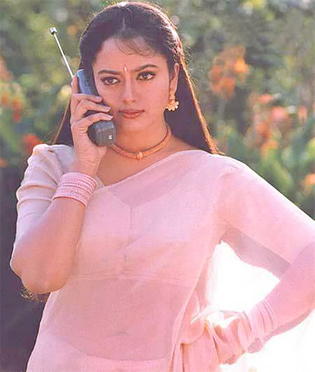 Actress_20Soundarya_20Unseen_20Photos_13.jpg 12