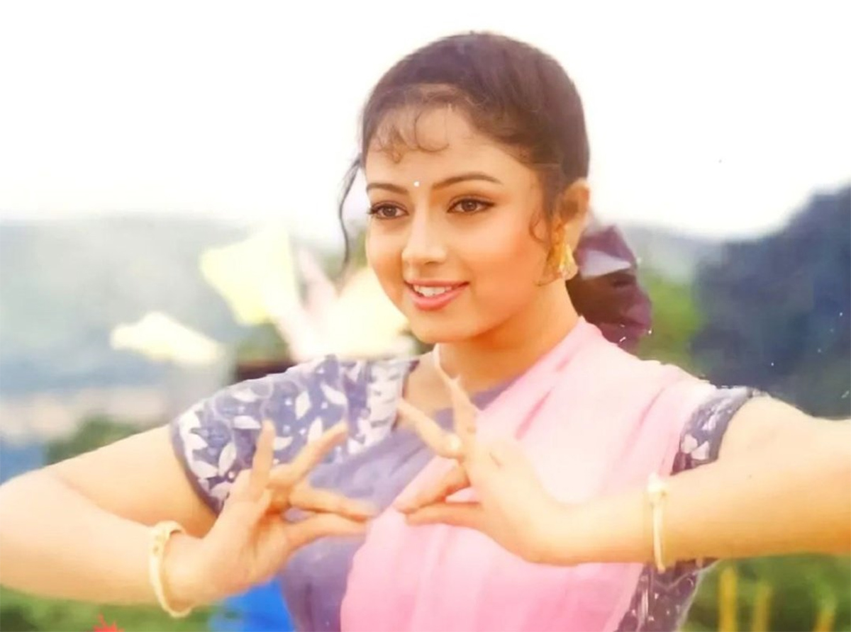 Actress_20Soundarya_20Unseen_20Photos_2.jpg 2