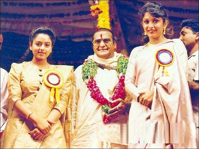 Actress_20Soundarya_20Unseen_20Photos_3.jpg 3