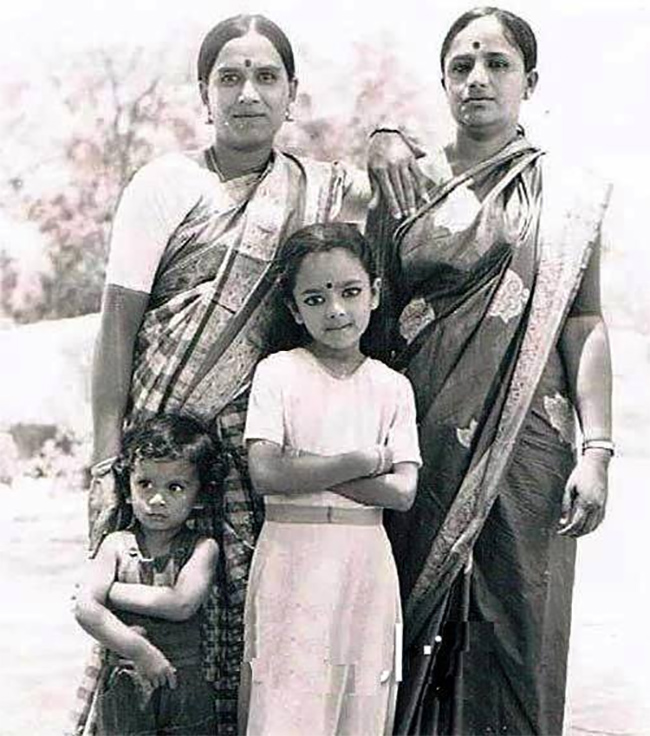 Actress_20Soundarya_20Unseen_20Photos_9.jpg 8