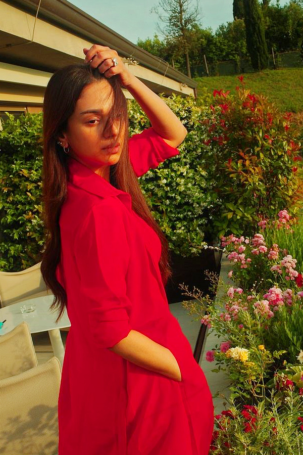 Aditi_20Rao_20Hydari_20Latest_20photos_20_2813_29.jpg 2