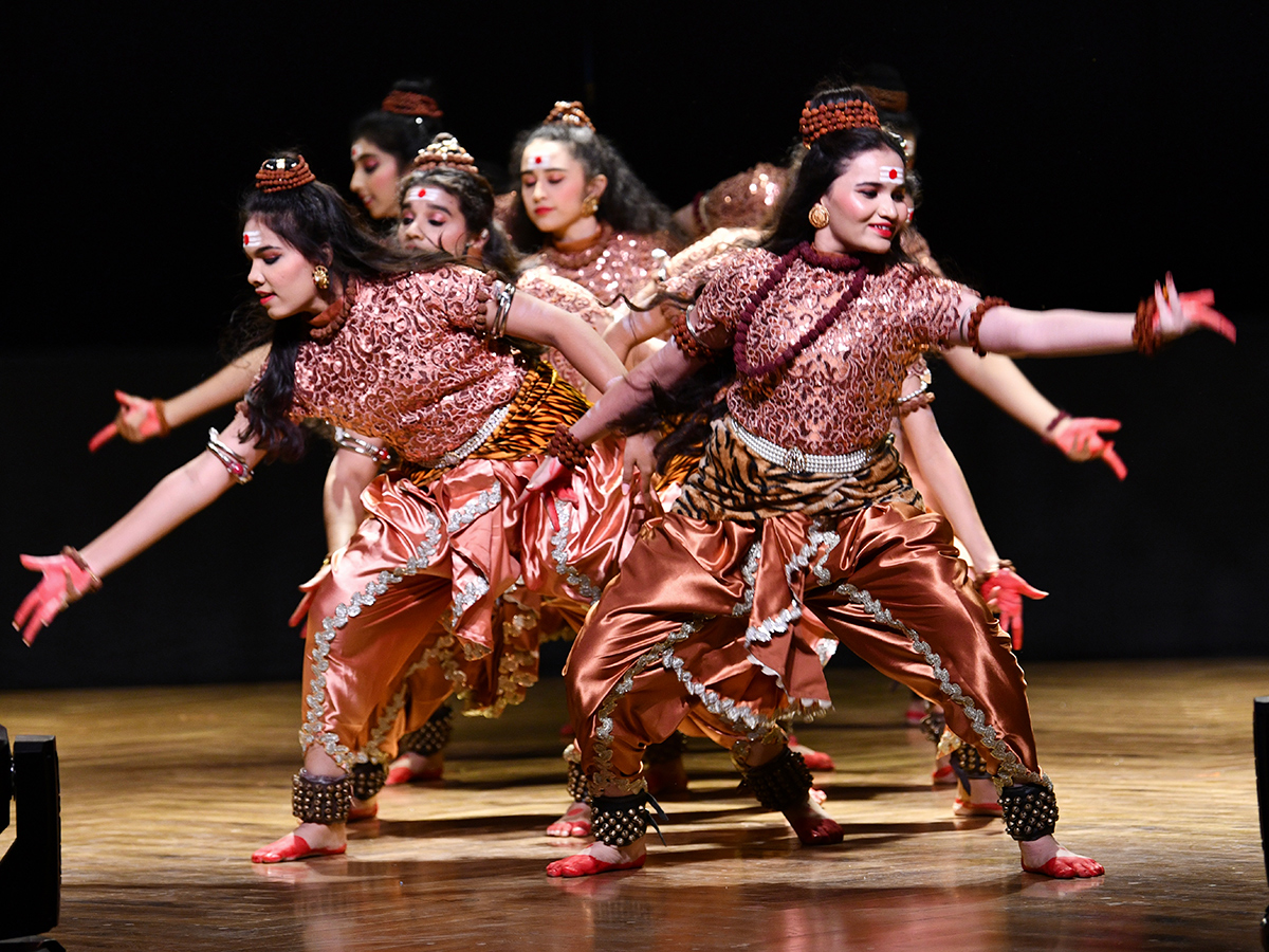 Kakatiyam_20Dance_20Form_20Impressed_20in_20Rabindra_20Bharati_3.jpg 3