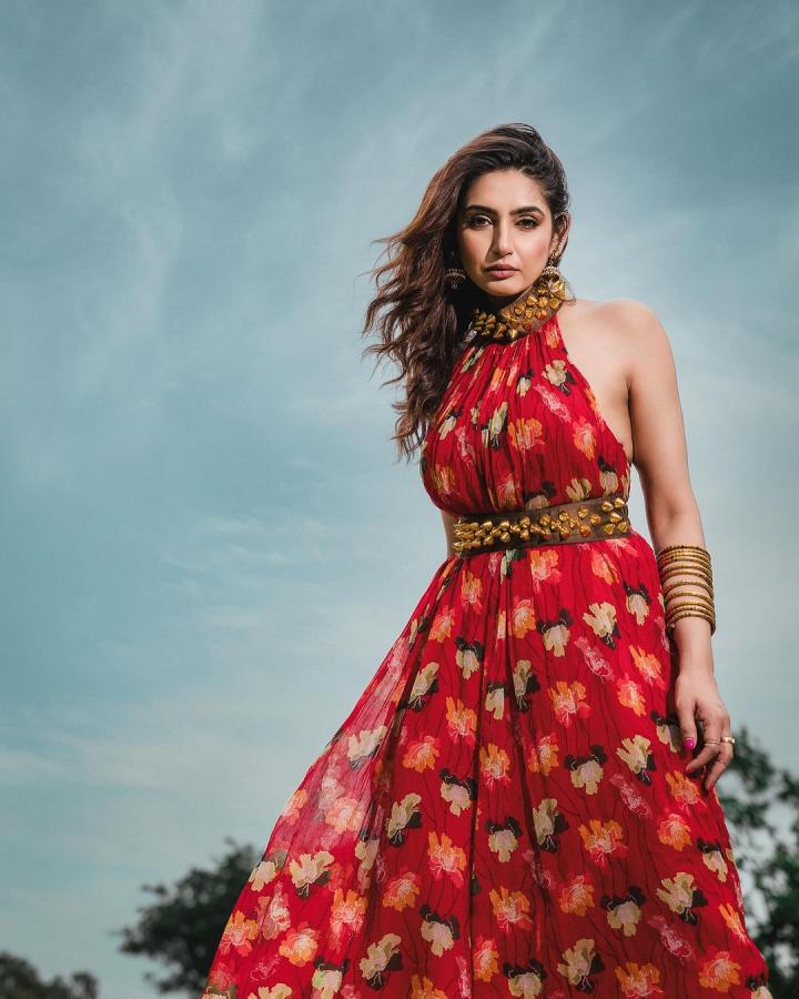 Ragini-Dwivedi-07.jpg 7